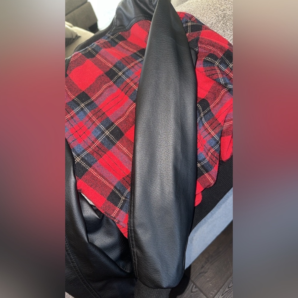 Jacket - Picture 4 of 8